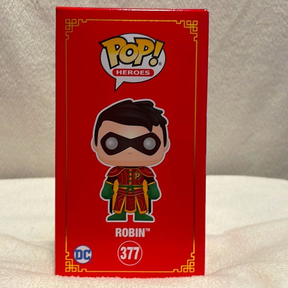 Funko POP Heroes- Robin #377 Imperial Palace- NWT - Picture 4 of 6